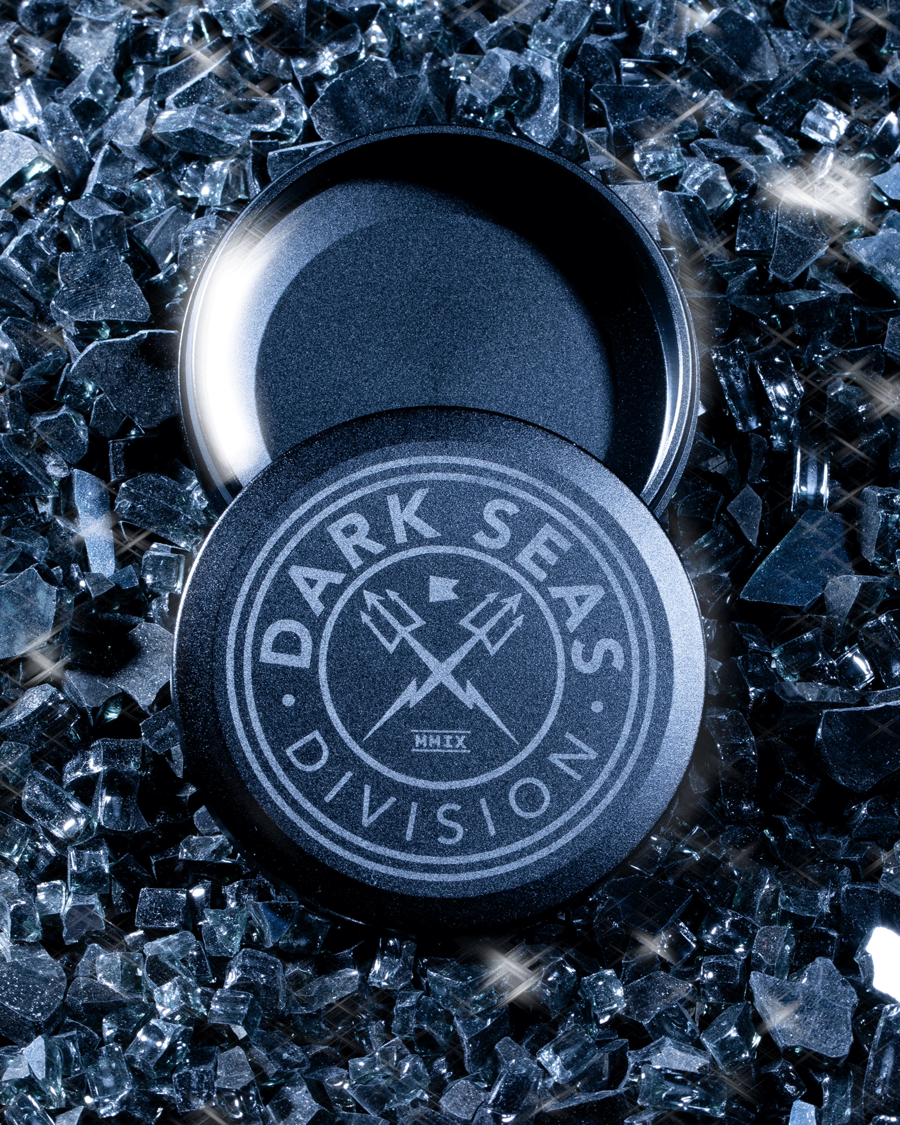 Dark Seas Pouch Container - Image 5